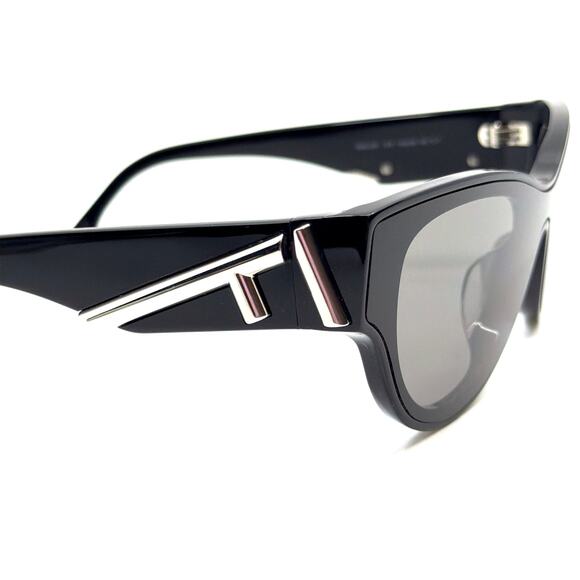 New!!! FENDI Sunglasses FE40135F 01A Authentic main image 11